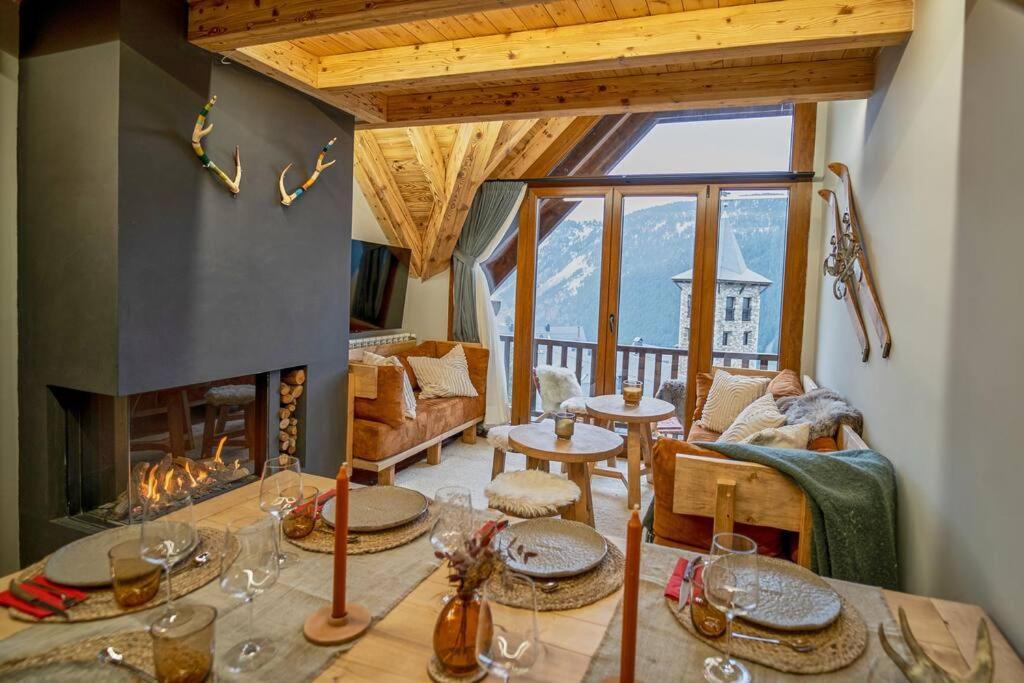 Wow Views Next To The Ski Lift! Baqueira Beret Exteriör bild