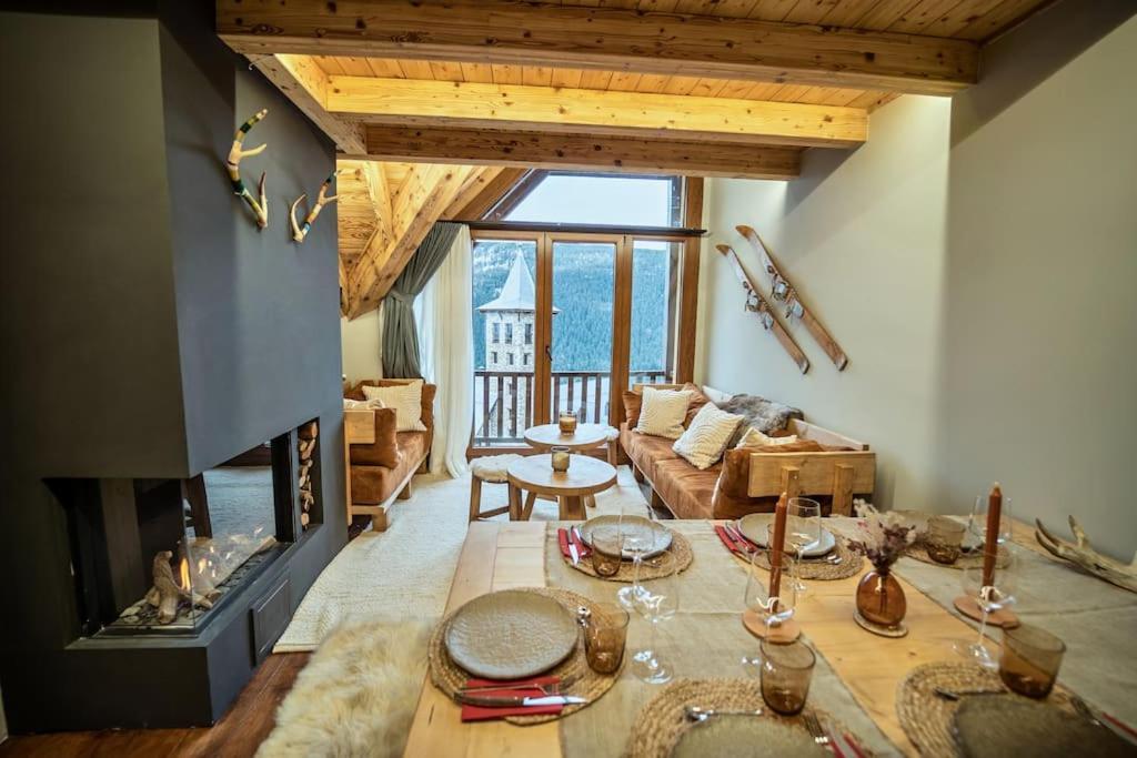 Wow Views Next To The Ski Lift! Baqueira Beret Exteriör bild